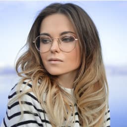 Julia S.